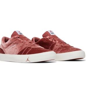 2022 Nike Women’s Jordan Rose Velvet